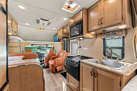 2019Thor Four Winds 23U E4