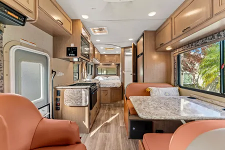 2019Thor Four Winds 23U E4