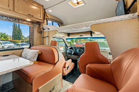2019Thor Four Winds 23U E4