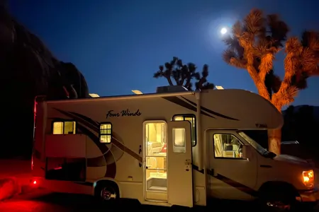 2019Thor Four Winds 23U E4