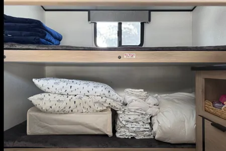 Zivot - Cruiser RV Radiance