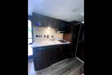 Easy Escape – Lightweight Family Trailer | Less Hassle, More Weekend