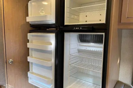 Great Deal Thor Motor Coach Four Winds 23U Class C (Temecula Area)