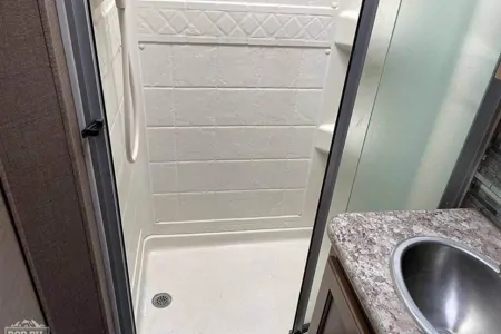 Great Deal Thor Motor Coach Four Winds 23U Class C (Temecula Area)