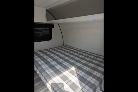 Sunny Daze Jayco Jayflight SLX 175BH Travel Trailer