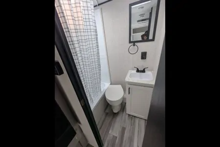 Sunny Daze Jayco Jayflight SLX 175BH Travel Trailer