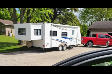 23ft Travel Trailer sleeps8