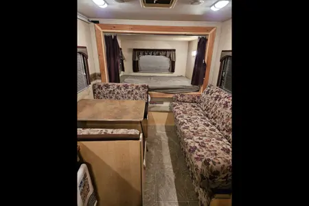 23ft Travel Trailer sleeps8