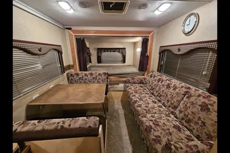 23ft Travel Trailer sleeps8