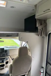 Viola's Thor Motor Coach Four Winds 25V Class C