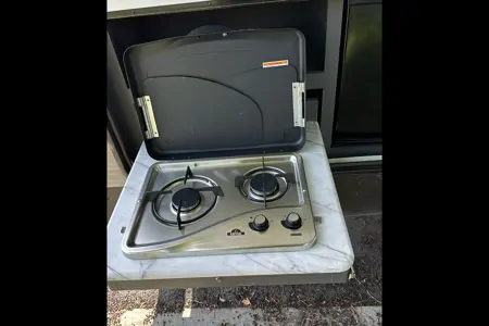 Family Friendly with a Master Bathroom 34'Trailer