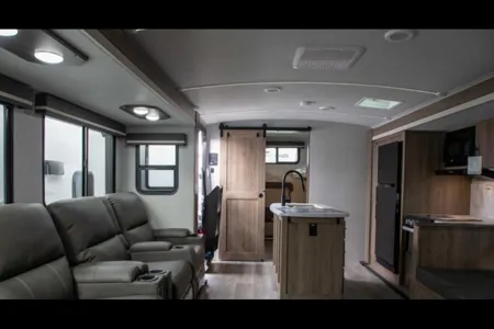 Marksmans Grand Design Imagine Travel Trailer
