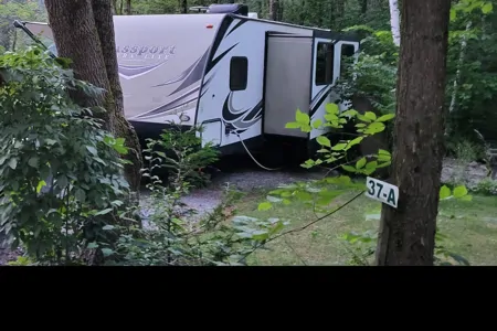 Keystone passport ultra lite grand touring (chambre fermée)