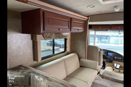 Off-grid capable RV