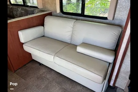 Off-grid capable RV