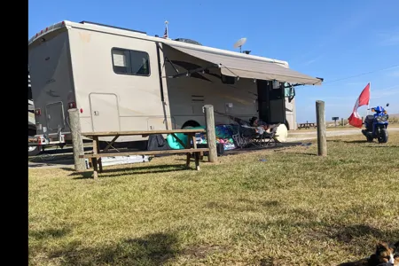 Off-grid capable RV