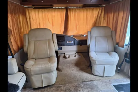 31Ft Winnebago, treat yourself.