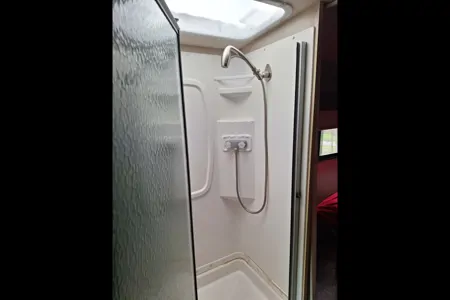 31Ft Winnebago, treat yourself.