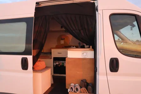 Sam’s Chateau Campervan