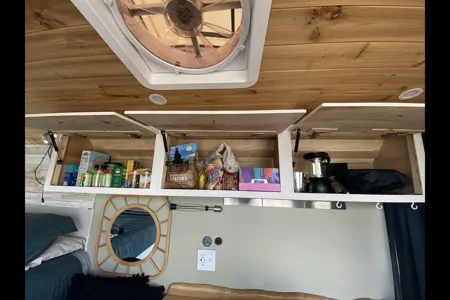 Sam’s Chateau Campervan