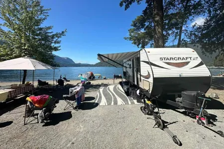 Easy to Tow Double Bunk 28 feet Travel Trailer with Slideout