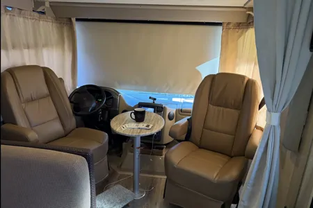 Cruise Like a Pro in Michael’s Class A Thor Vegas