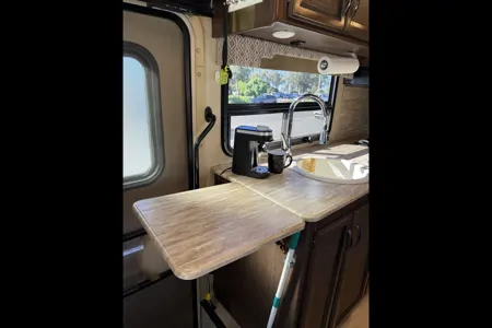 Cruise Like a Pro in Michael’s Class A Thor Vegas