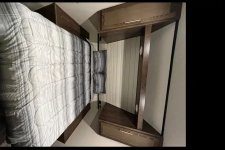 Crossroads Volante db33 Travel Trailer