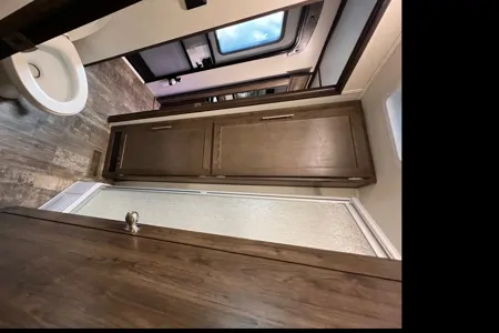 Crossroads Volante db33 Travel Trailer