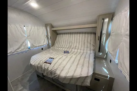 Fireside RV's Forest River Salem Cruise Lite 273QBXL - LMI1150 *