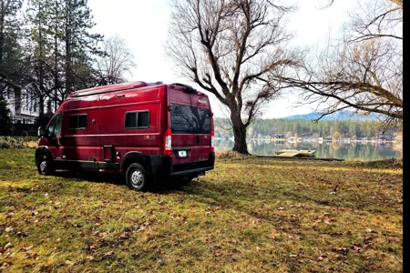 Kings Adventure pop top van