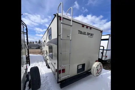 Karolina's 6 bed R-Vision Travel Trailer