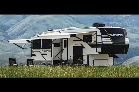 DURANGO 2 Bedrooms & 2 FULL Bath Bunkhouse w/ Outdoor Kitchen!!