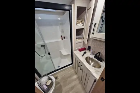 DURANGO 2 Bedrooms & 2 FULL Bath Bunkhouse w/ Outdoor Kitchen!!