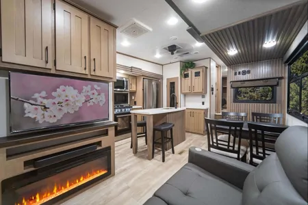 DURANGO 2 Bedrooms & 2 FULL Bath Bunkhouse w/ Outdoor Kitchen!!