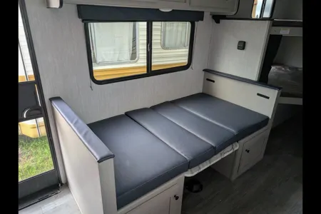 DMT Coachmen Apex Nano