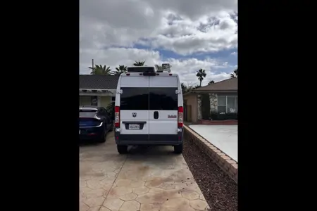 Renee's Ford Ram Master 2500 Class B