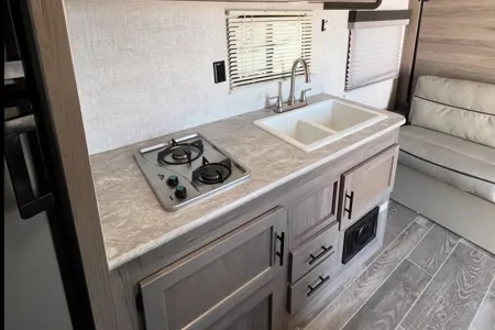 Cozy Trailer Big Adventures