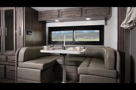 2025 Entegra Coach Qwest SE Class C