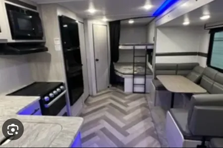 Crossroads Zinger 270BH Travel Trailer