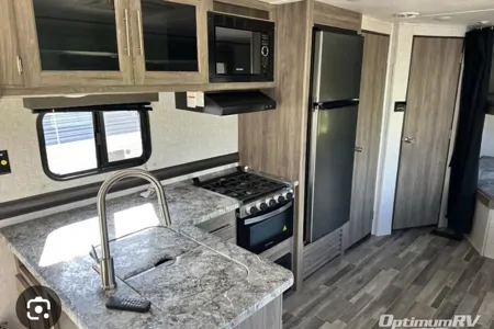 Crossroads Zinger 270BH Travel Trailer