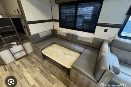 Crossroads Zinger 270BH Travel Trailer