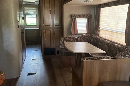 Melly's Coachmen 323TSQB Travel Trailer