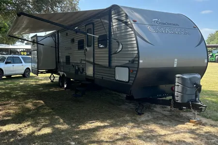Melly's Coachmen 323TSQB Travel Trailer