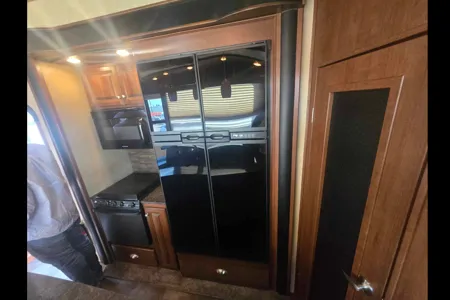 Longhorn Customs 2014 Dutchmen Voltage Fifth Wheel Toy Hauler your home away from home
