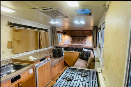 TrailManor TM2720 Travel Trailer