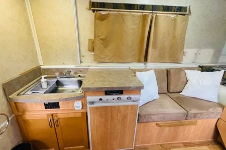 TrailManor TM2720 Travel Trailer