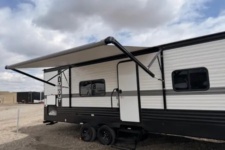 Spacious Family Bunkhouse Trailer – Sleeps 8 | Easy Setup | Delivery Available