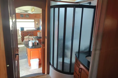 36ft Elite Suites