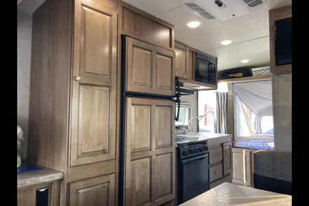 Shamrock 17’ Hybride 